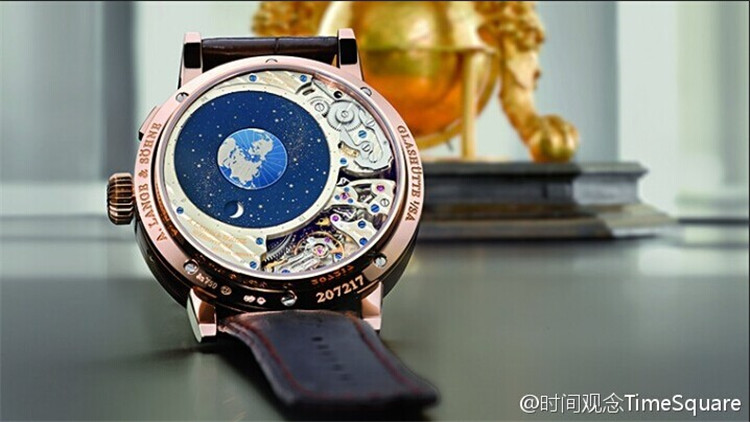 װʾװλֵǰ࣬չӦ̫λüҹеĹ켣RICHARD LANGE PERPETUAL CALENDAR Terralunaר켣ʾͬǾƱĴ½˾ȷޱȵװãӦ̫Ĳϱ仯λùϵ